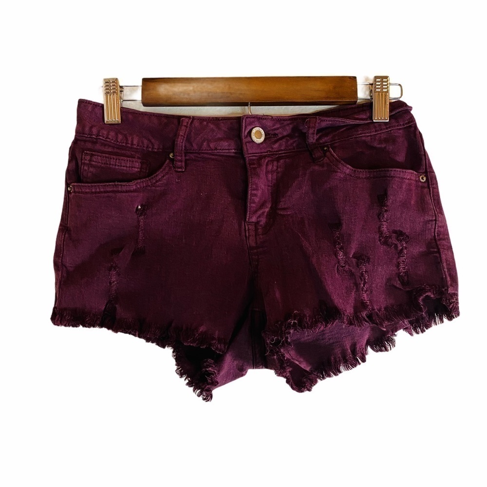 Angel Kiss  Distressed Shorts Size: 5